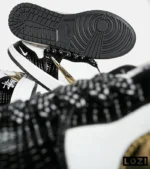 کفش کتانی مردانه و زنانه مشکی سفید طلایی NIKE travis scott مدل 7483 - Image 10