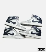 کفش کتانی ساقدار مردانه و زنانه سفید سرمه ای طوسی NIKE jordan 1 مدل 6580 - Image 2