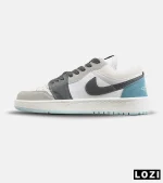 کفش کتانی مردانه و زنانه سفید طوسی آبی NIKE jordan 1 مدل 8783 - Image 3